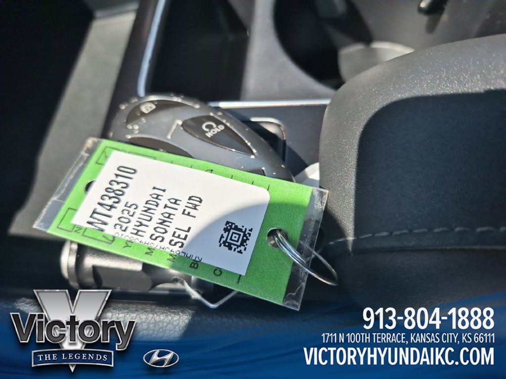 Certified Used 2025 Silver Hyundai SEL image 27