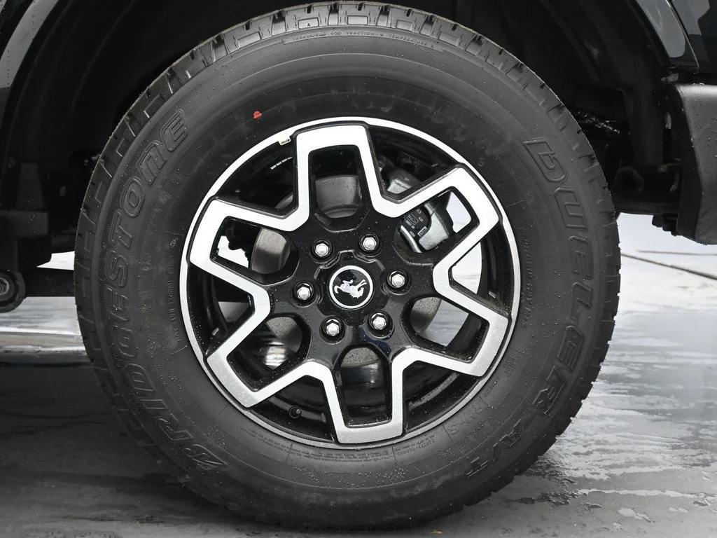 New 2026 Shadow Black Ford Outer Banks image 24