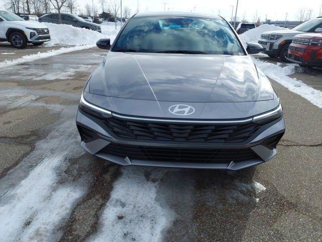 New 2026 Fluid Metal Hyundai SEL Sport image 3
