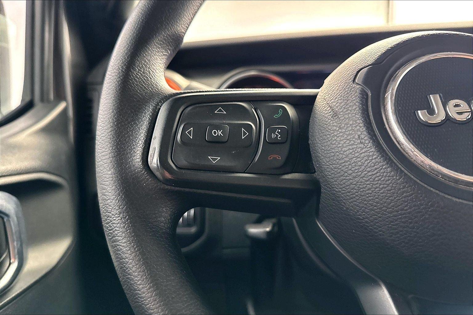 Used 2018 Granite Crystal Metallic Clearcoat Jeep Sport image 10
