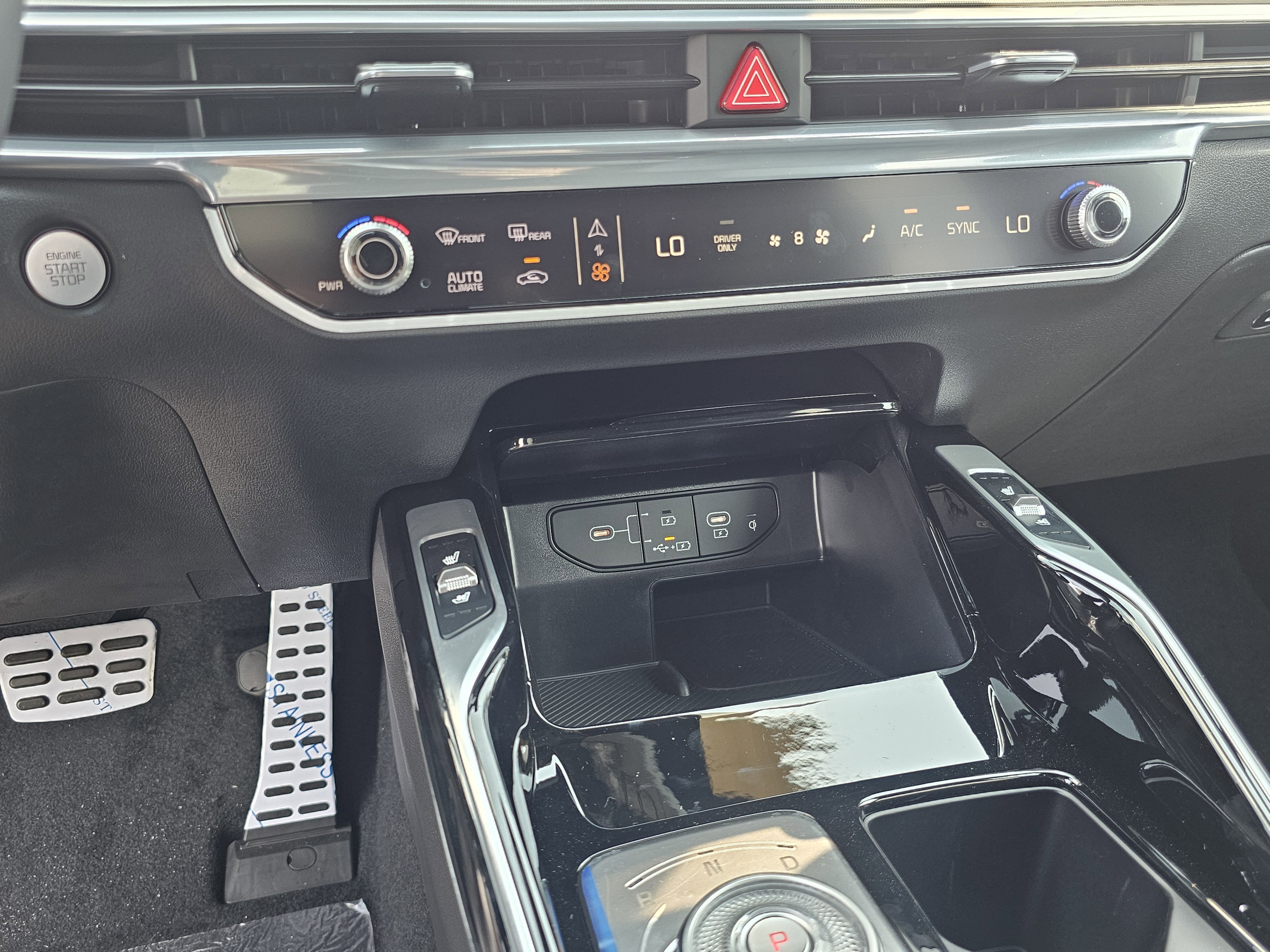 New 2025 Silky Silver Kia SX Prestige image 21