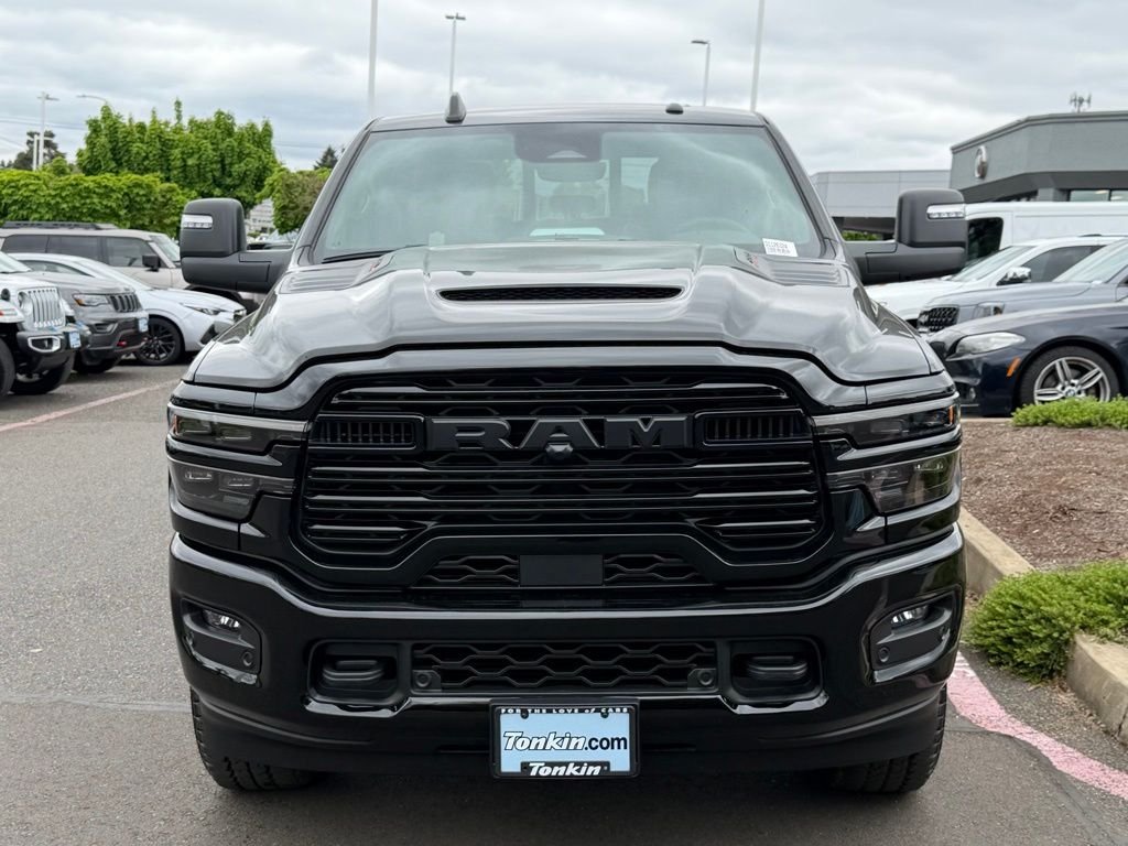 New 2026 Diamond Black Crystal Pearl-Coat Exterior Paint RAM Laramie image 3