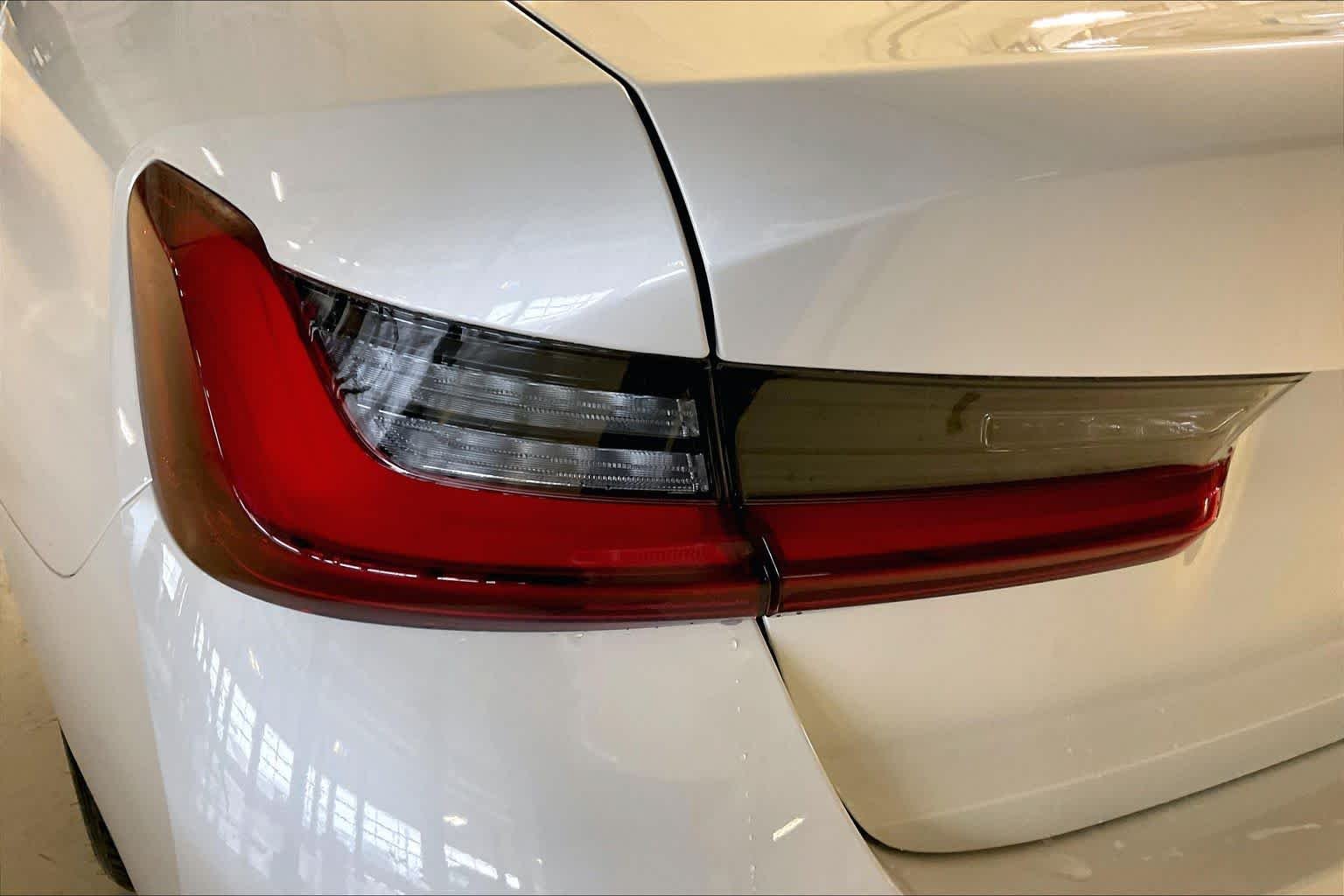 New 2026 Mineral White Metallic BMW 330i NA image 14