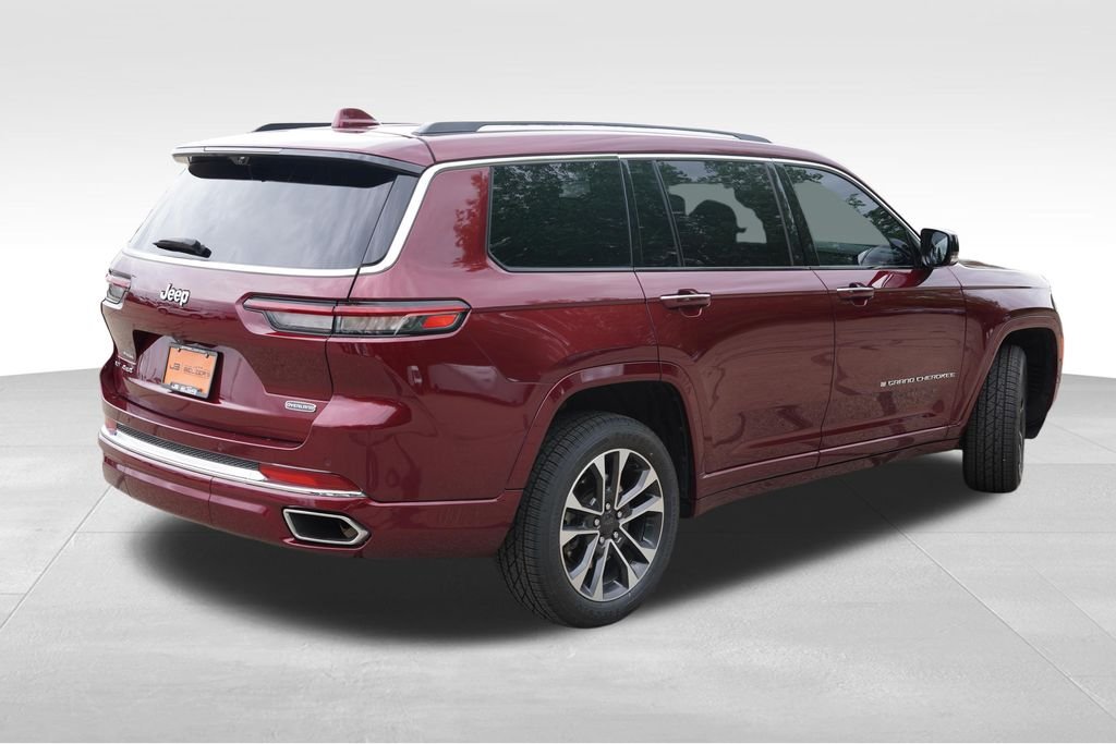 Certified Used 2021 Velvet Red Pearlcoat Jeep Overland image 5