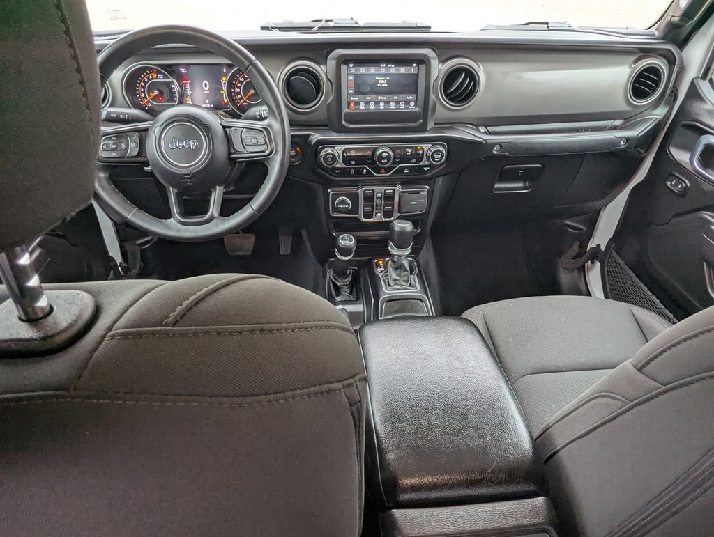 Used 2022 White Jeep Willys 4x4 image 16
