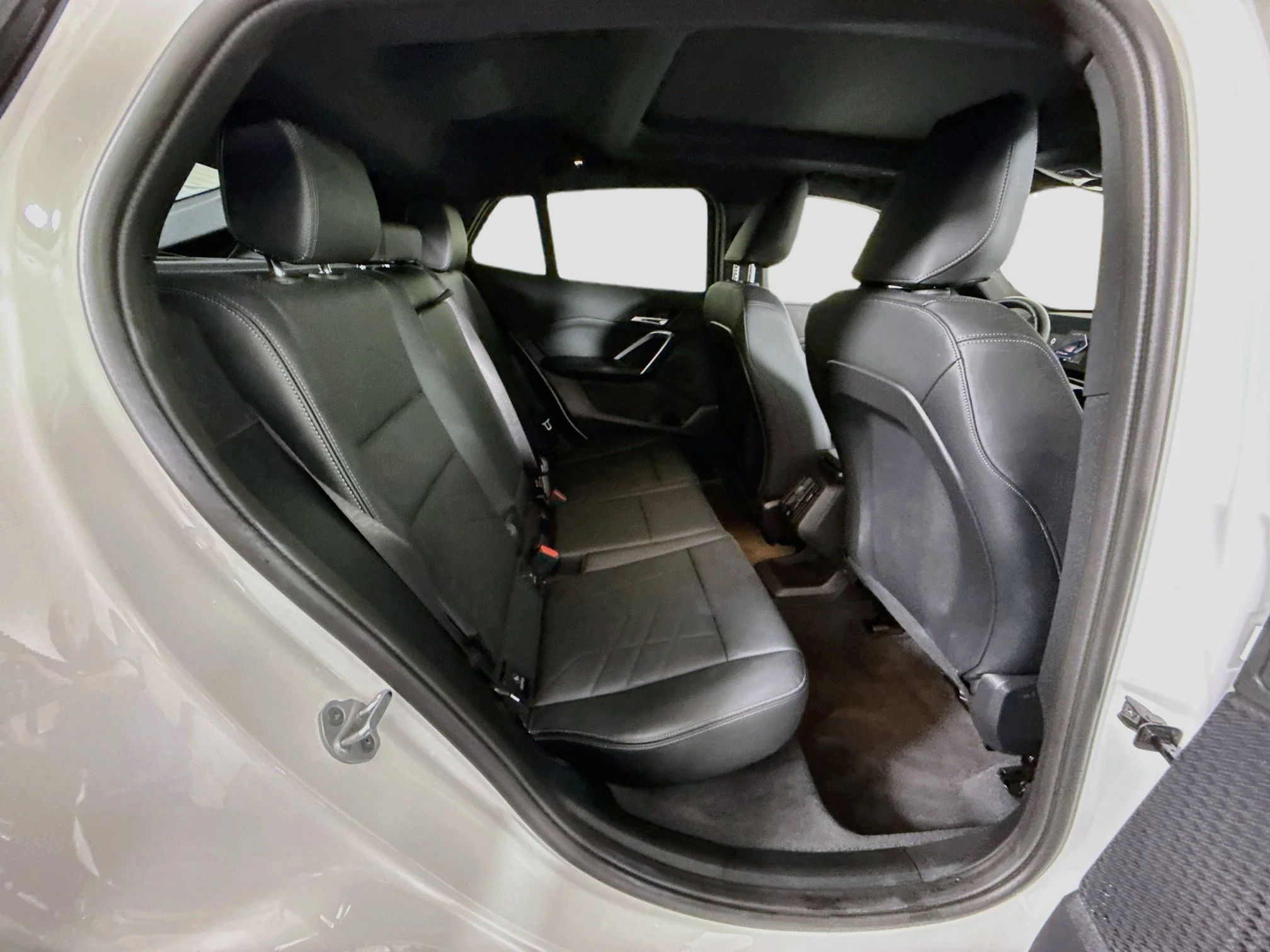 Used 2026 Alpine White BMW xDrive28i image 23