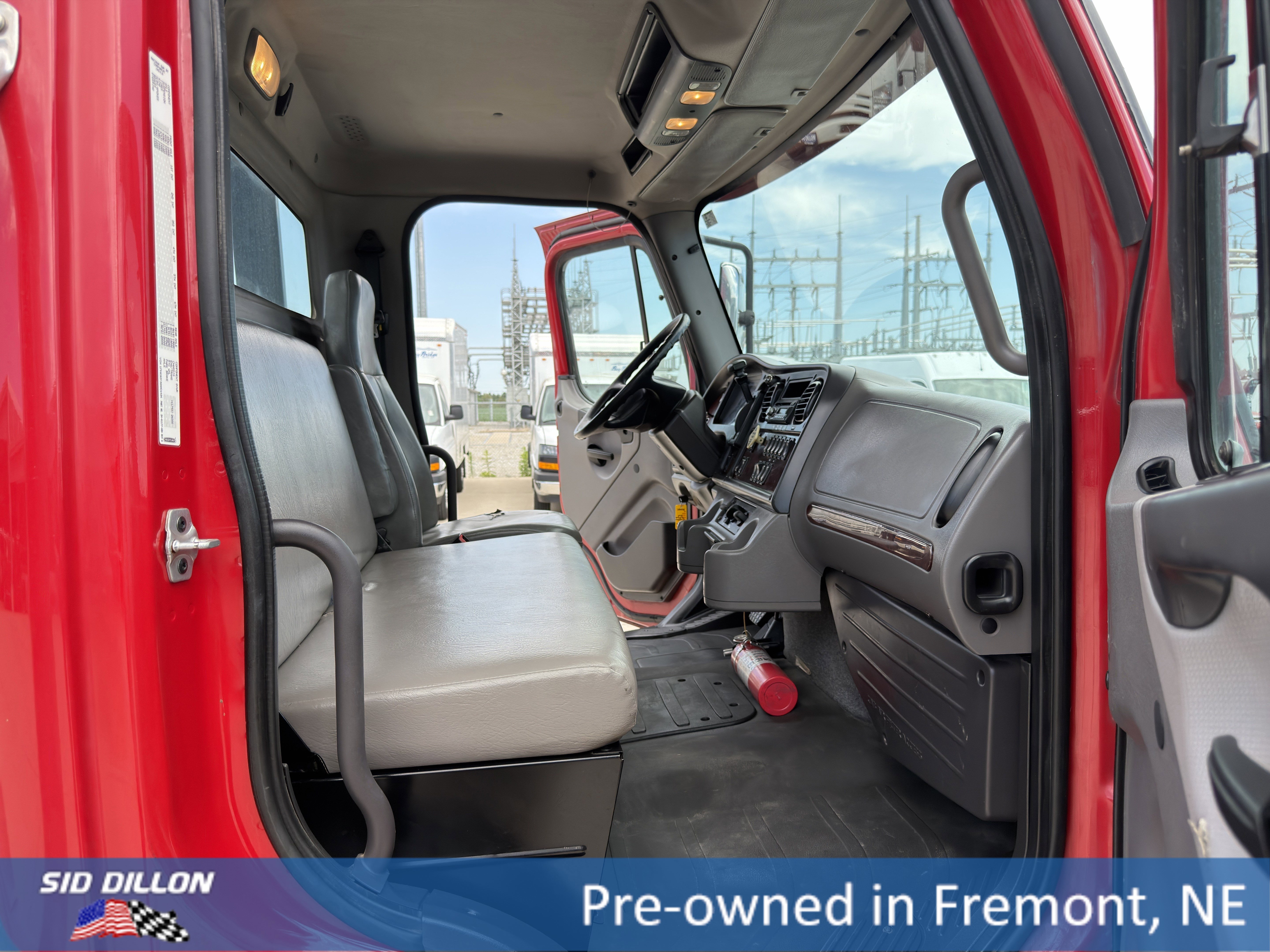 Used 2016 Red Freightliner  image 13