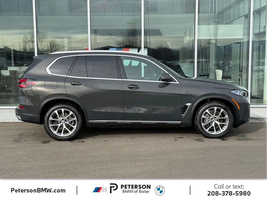 New 2026 Gray BMW xDrive40i image 6