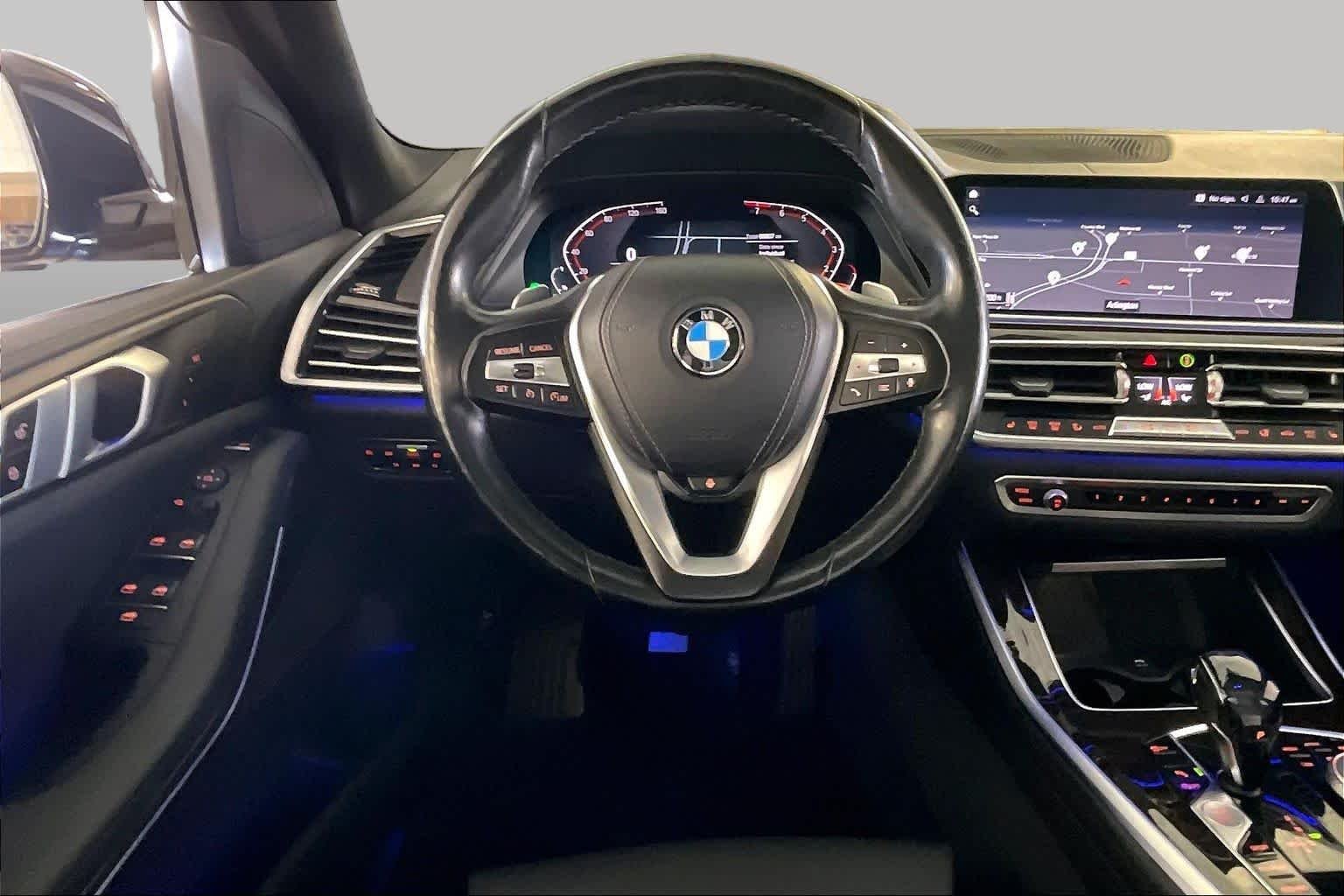 Used 2019 Arctic Grey Metallic BMW xDrive40i image 10
