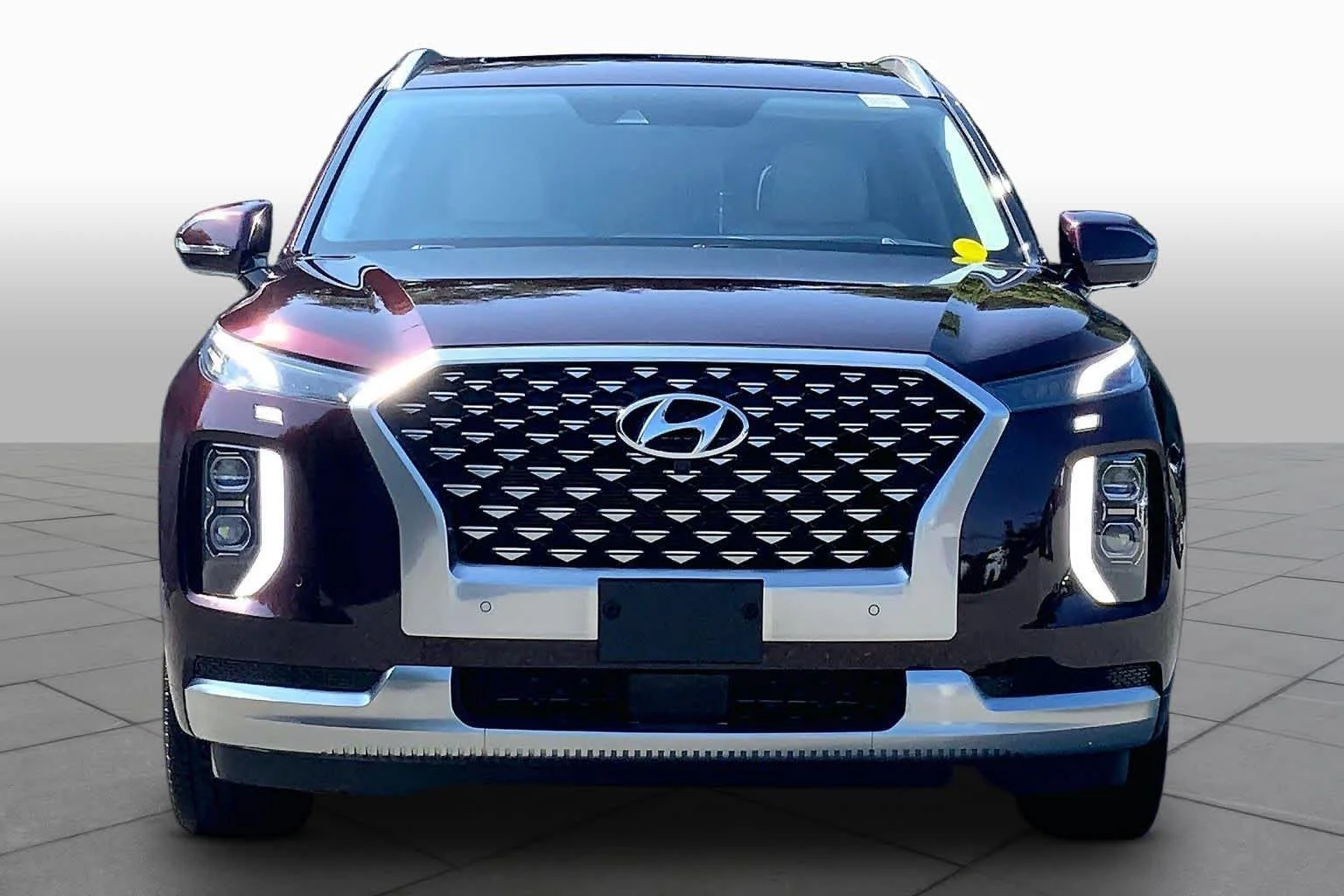 Used 2021 Sierra Burgundy Hyundai Calligraphy image 4