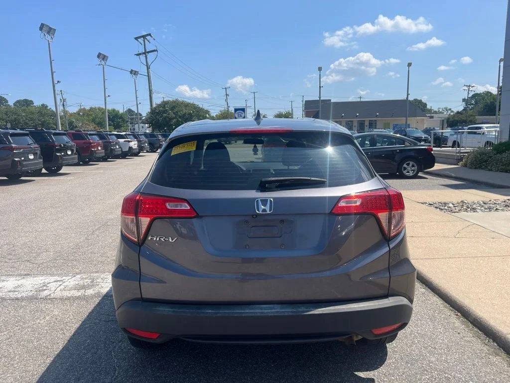 Used 2017 Gray Honda LX image 5