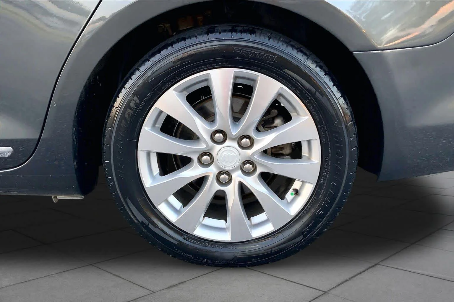 Used 2014 Smoky Gray Metallic Buick Leather image 10