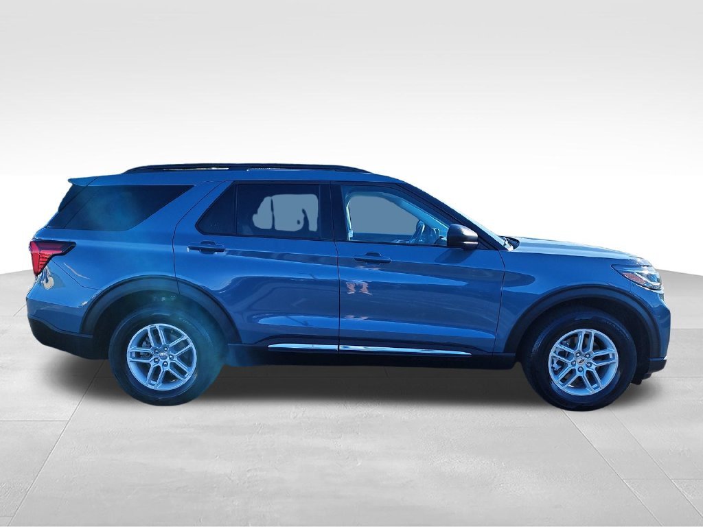 Used 2025 Gray Ford Active image 6