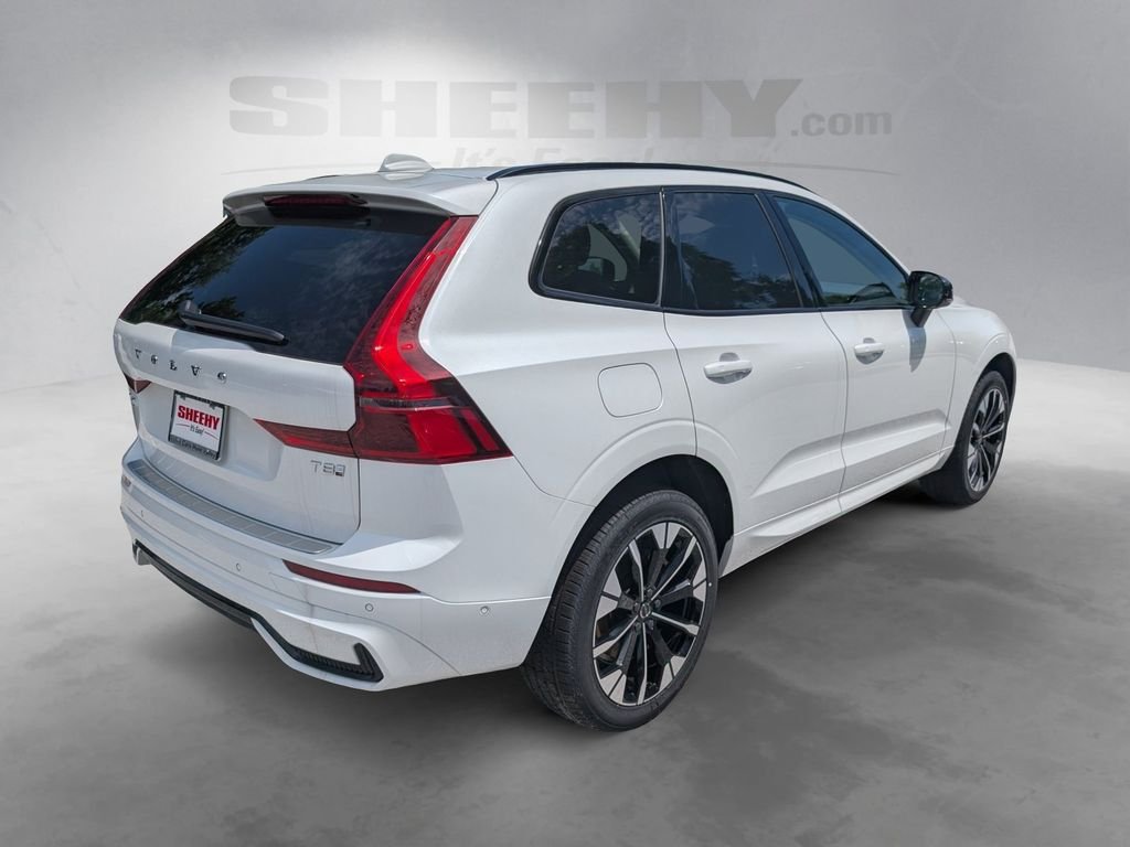 New 2026 White Volvo T8 Plus image 4
