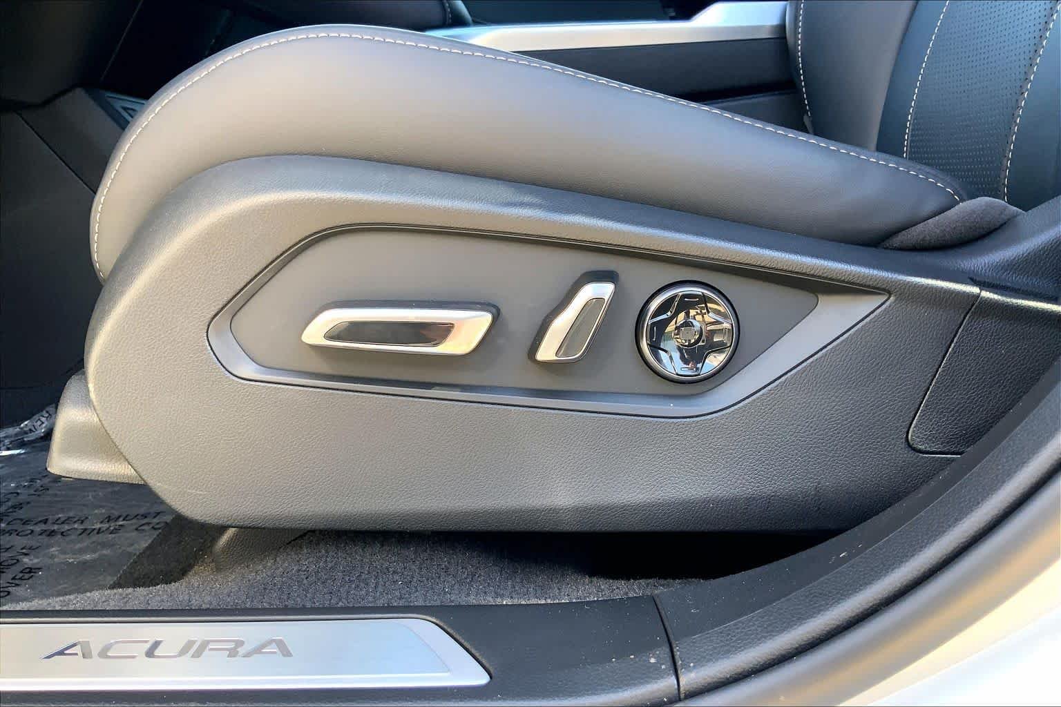 New 2026 Platinum White Pearl Acura w/Technology Package image 20