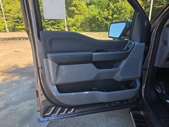 New 2026 Carbonized Gray Metallic Ford XLT image 11