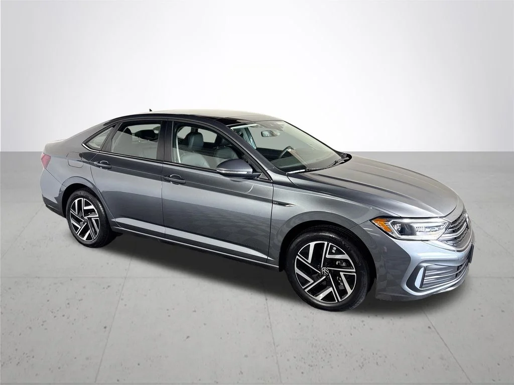 Certified Used 2024 Gray Volkswagen 1.5T SEL image 6