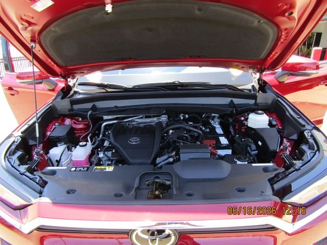 Used 2024 Pearl Toyota XLE image 31
