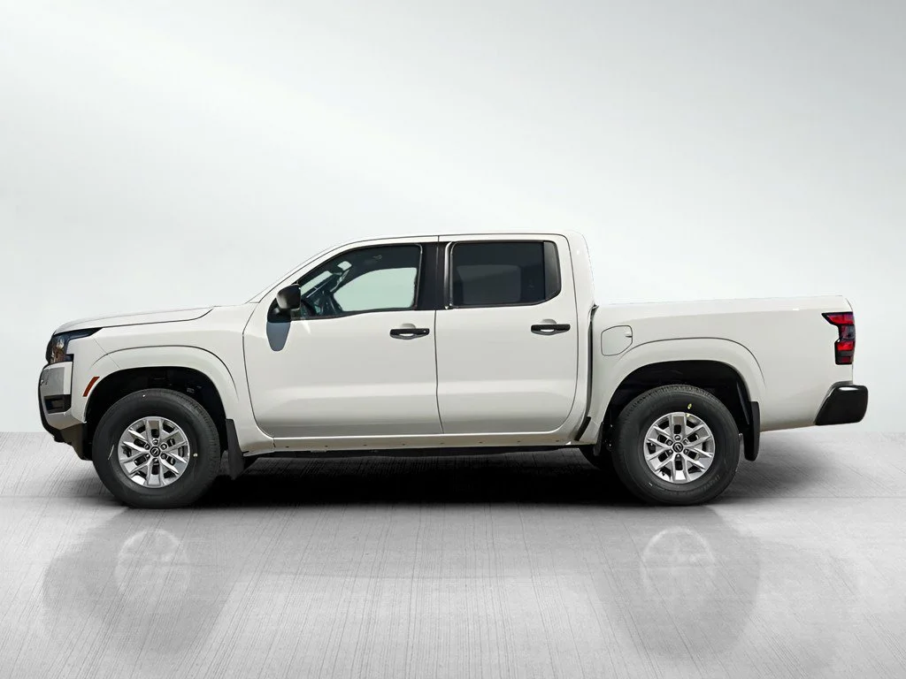 New 2026 Glacier White Nissan S image 4