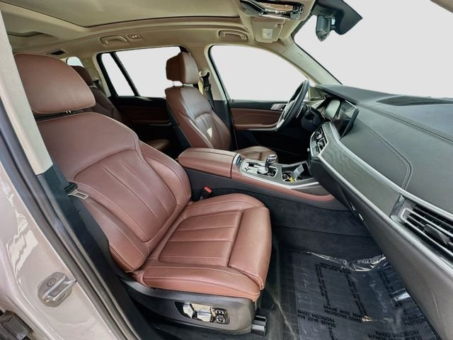 Used 2020 White BMW xDrive40i image 30