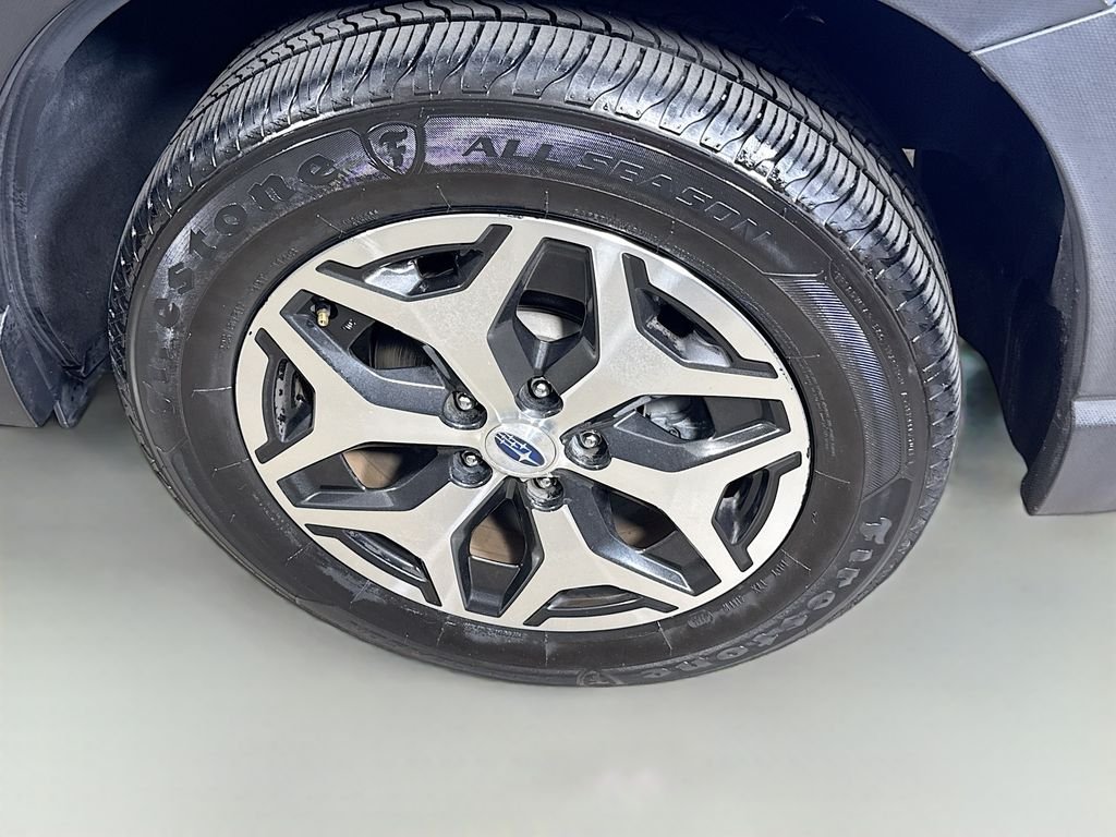 Used 2023 Horizon Blue Pearl Subaru Premium image 9