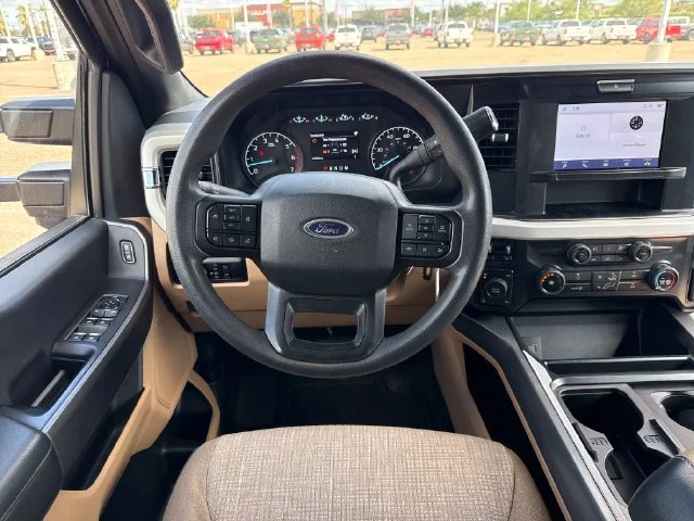 Used 2025 Brown Ford XLT image 13