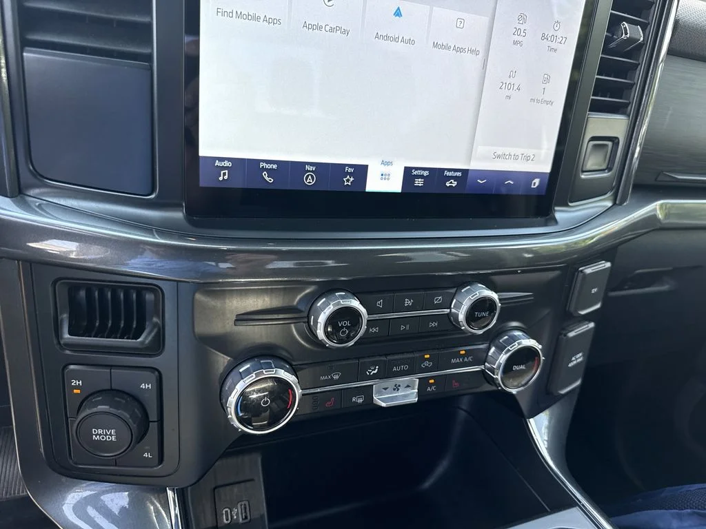 Used 2023 White Ford XLT image 28