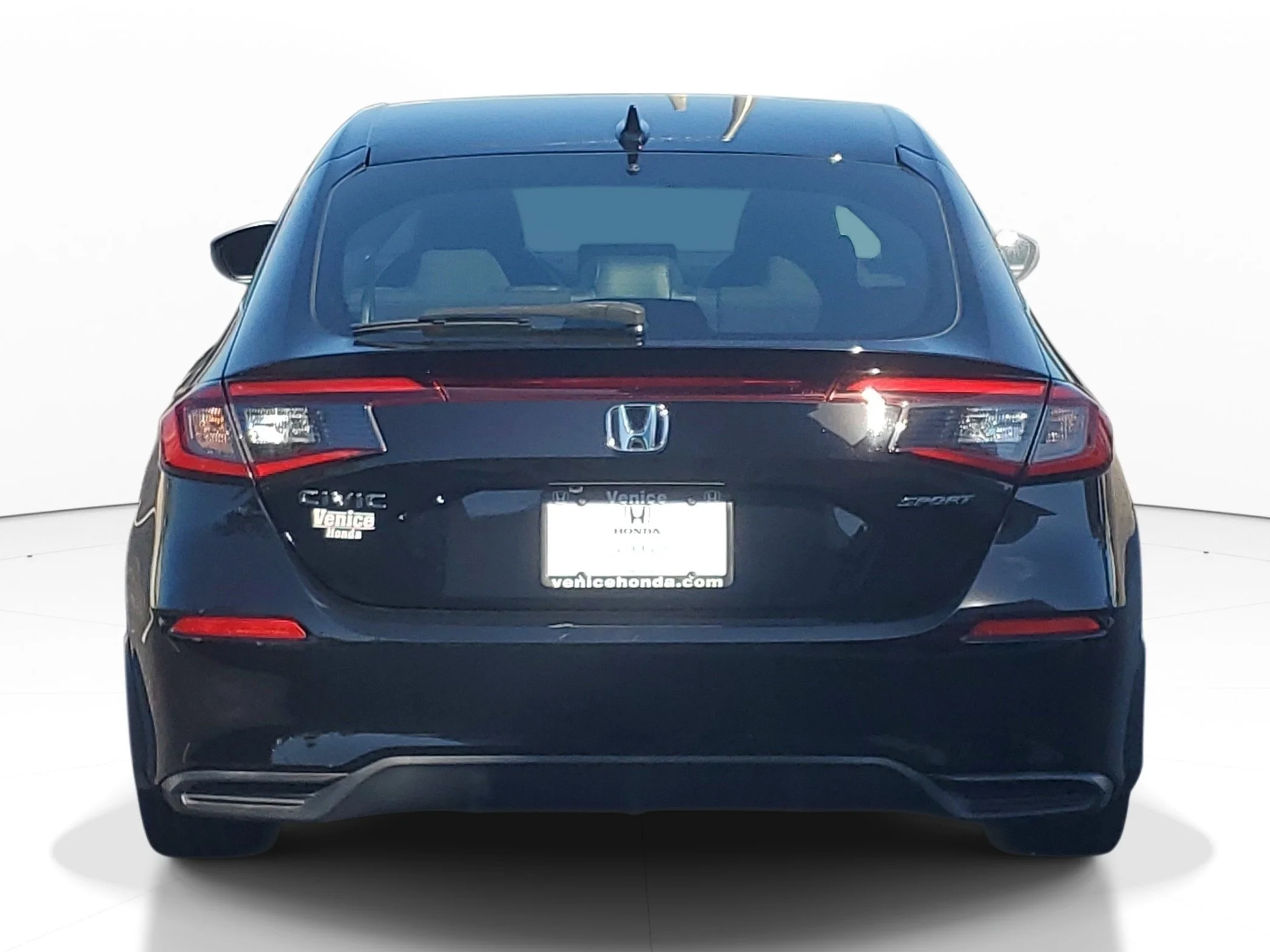 Used 2024  Honda Sport image 4