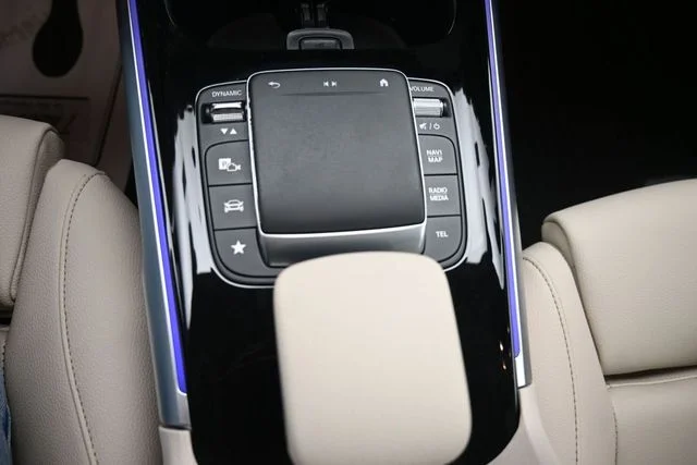 Certified Used 2023 Black Mercedes-Benz GLB 250 image 18