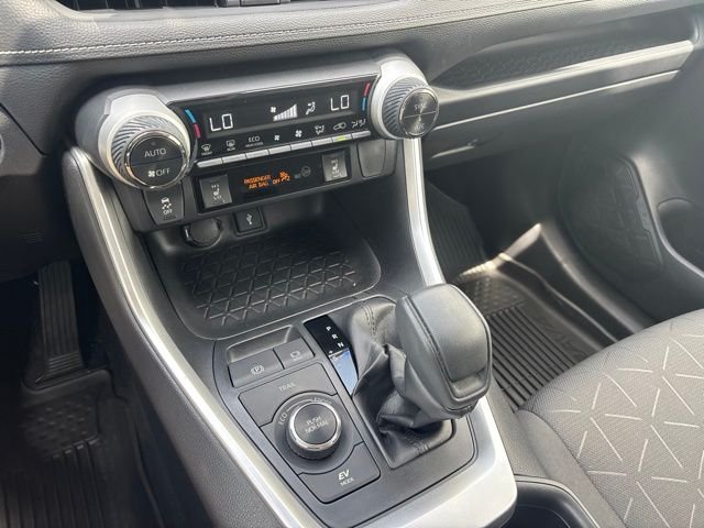 Certified Used 2022 Magnetic Gray Metallic Toyota XLE image 28
