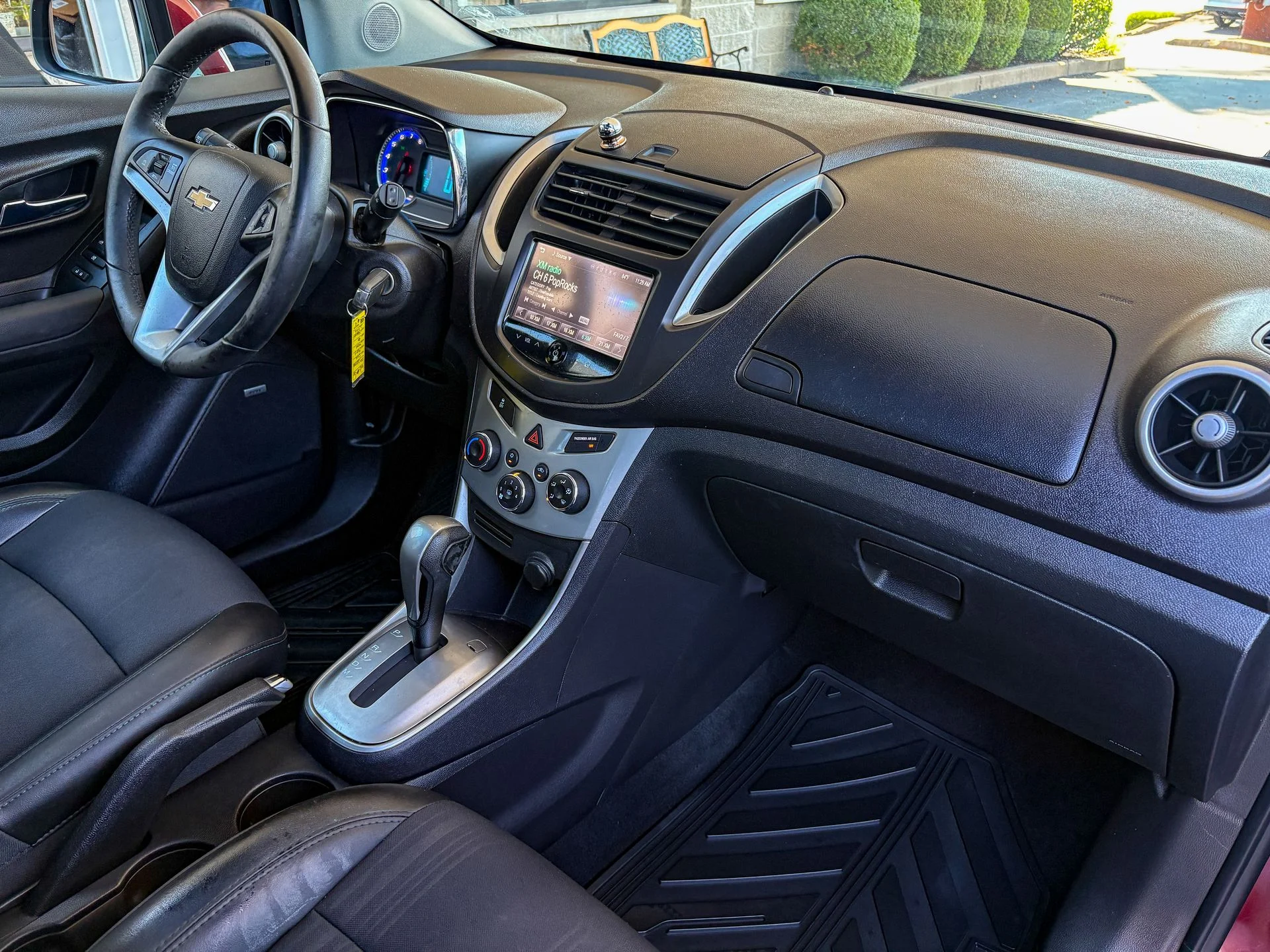 Used 2016 Red Chevrolet LT image 25