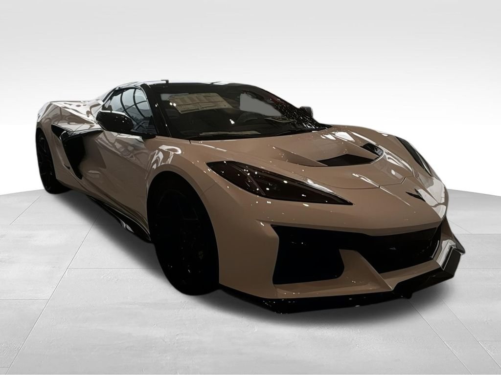Used 2025 White Chevrolet ZR1 image 2
