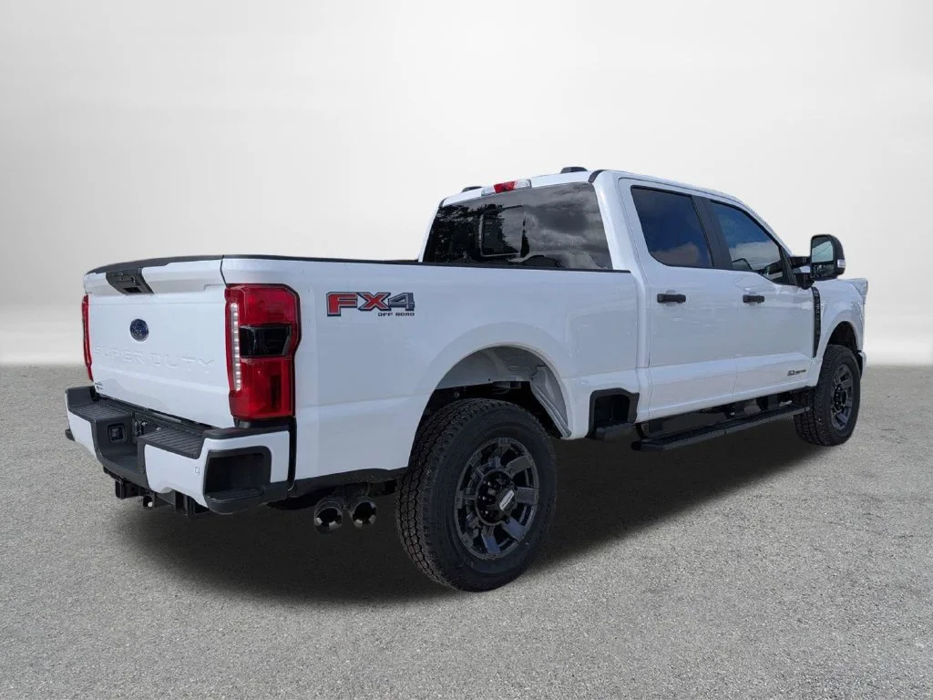 New 2026 Oxford White Ford F-250® XL image 3