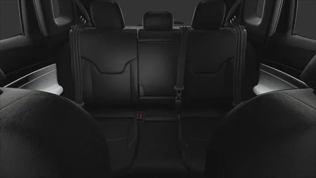 New 2026 Bright White Clear-Coat Exterior Paint Jeep Limited image 3