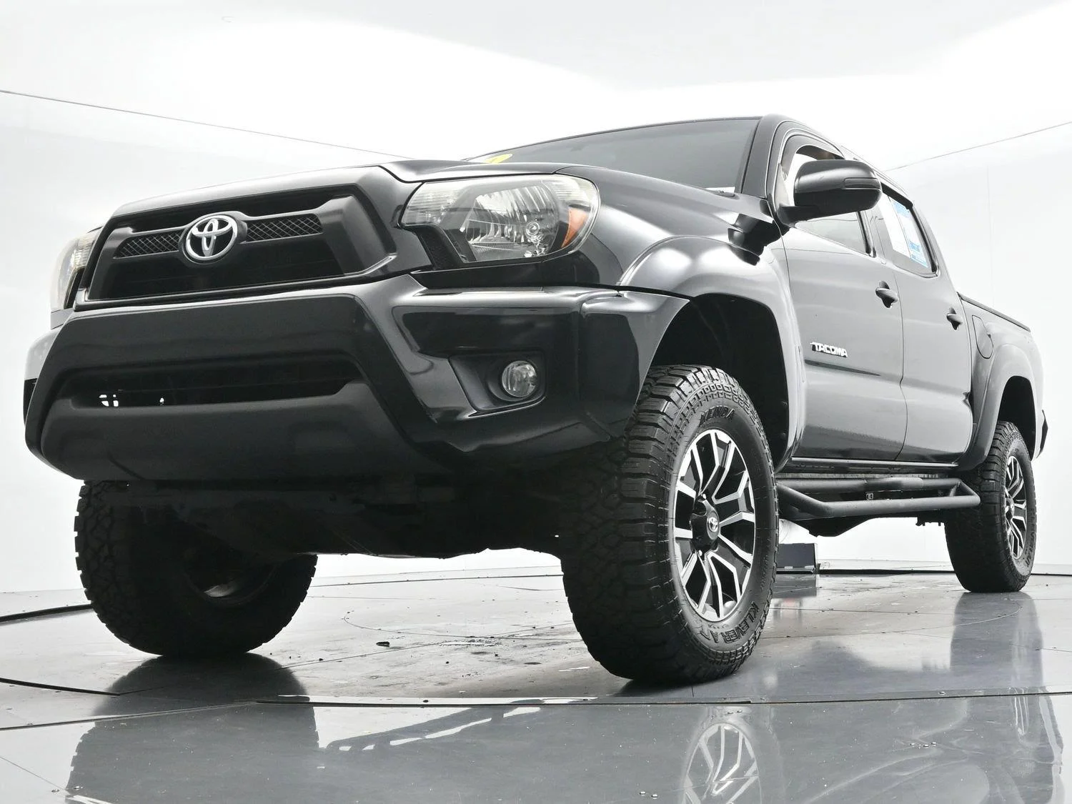 Used 2014 Black Toyota 4WD Double Cab V6 MT (Natl) image 44