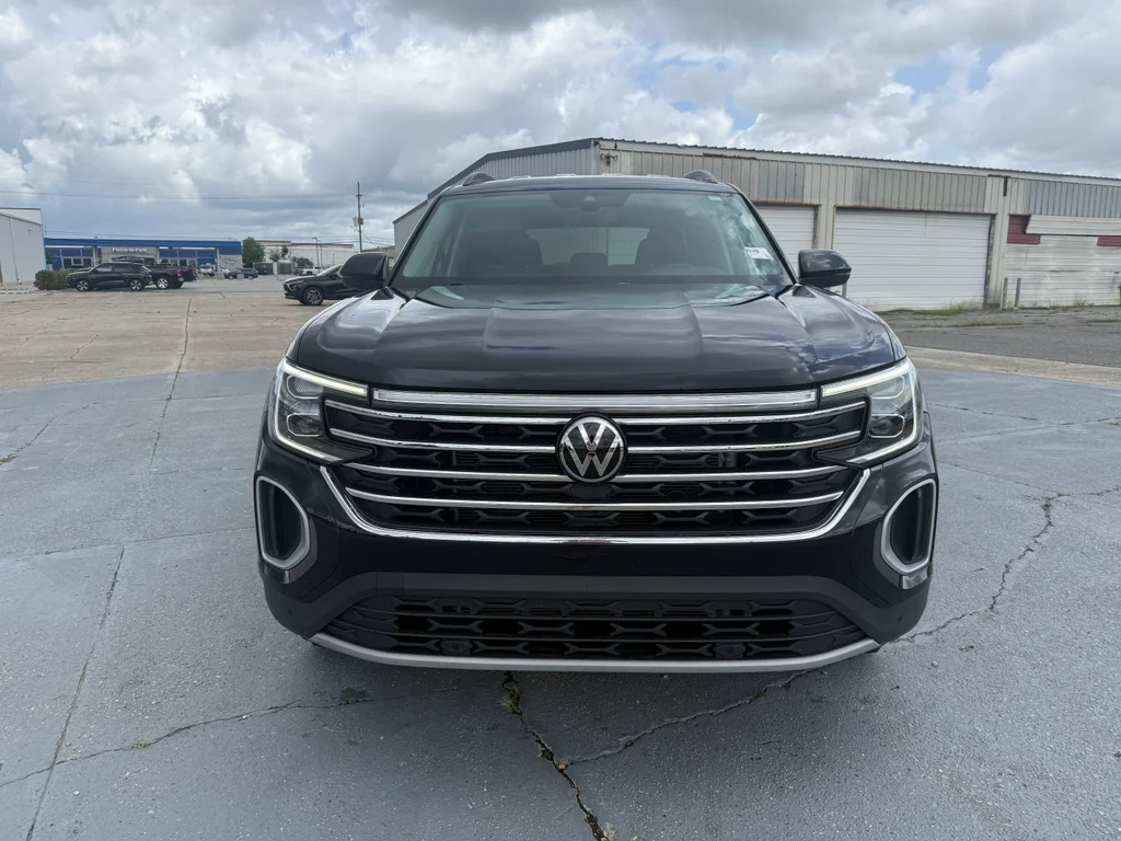 2025 Volkswagen Atlas SE w/Tech - Photo 7