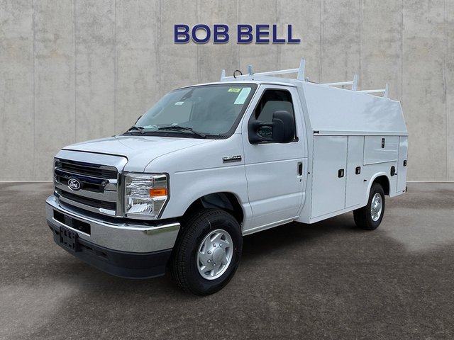 2027 Ford Econoline Cutaway E-350 SRW