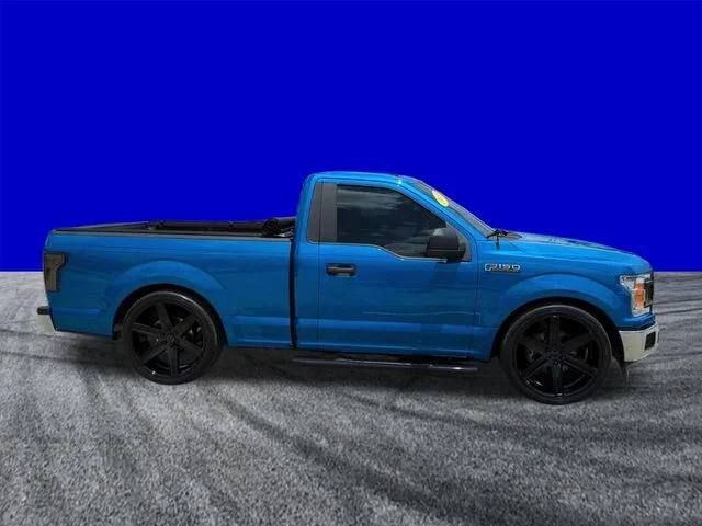 Used 2019 Velocity Blue Metallic Ford XL image 3