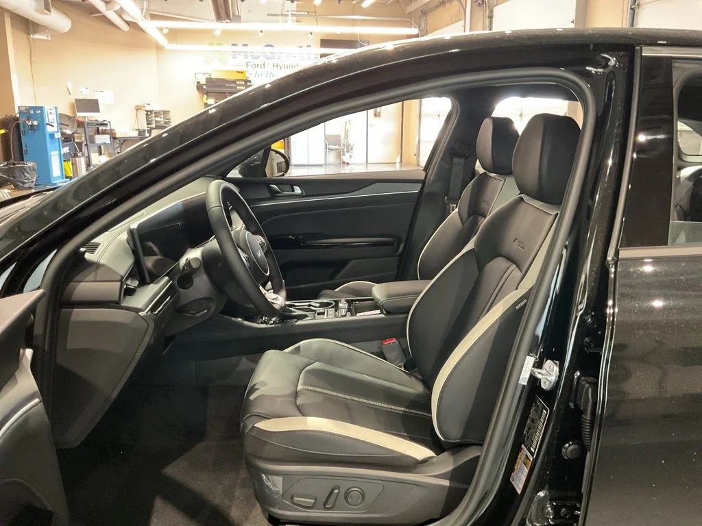 New 2026 Black Kia GT-Line image 9