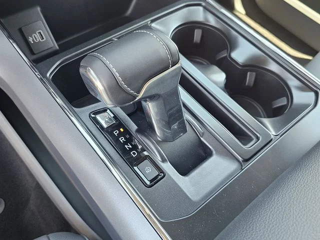 2025 Ford F-150 Lightning Flash - Photo 49