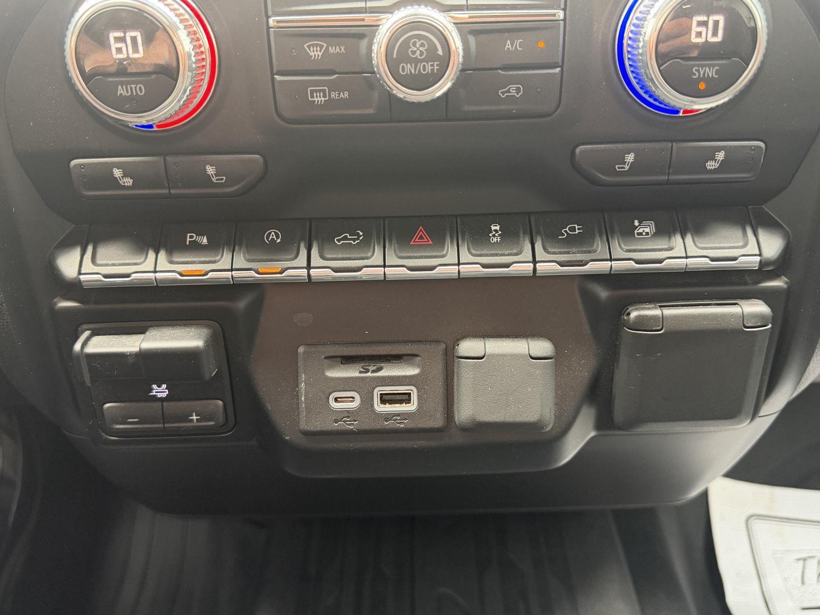 Used 2019 Dark Sky Metallic GMC SLE image 21