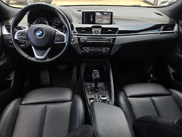 Used 2020 Jet Black BMW sDrive28i image 8