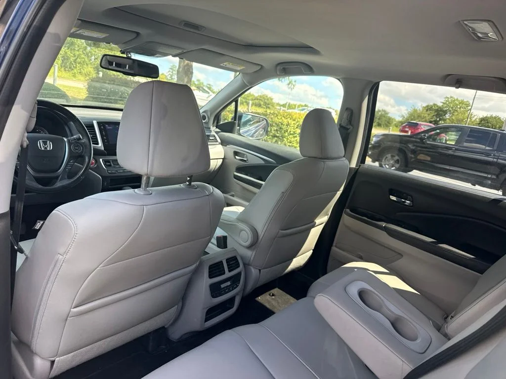 2017 Honda Pilot EX-L - Photo 13