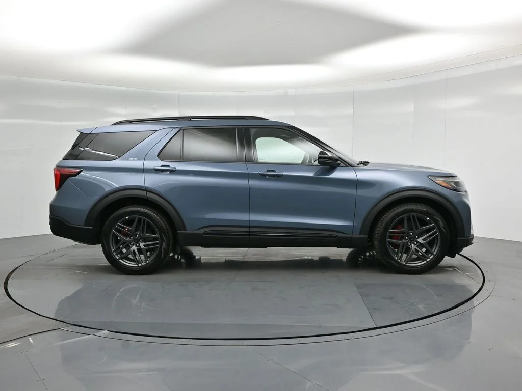 New 2026 Vapor Blue Metallic Ford ST image 30