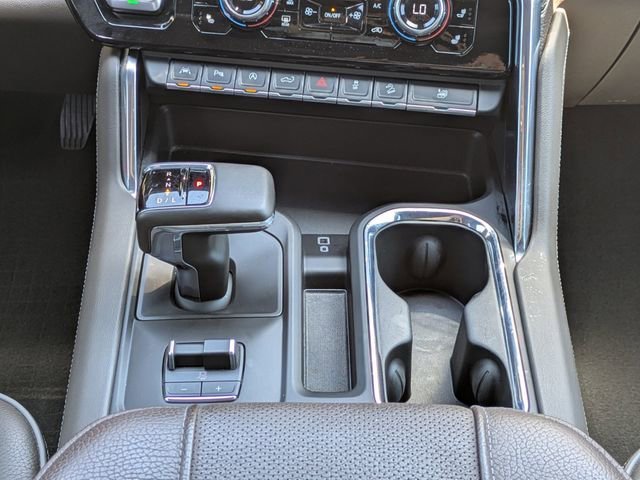Used 2024 White Frost Tricoat GMC Denali image 21