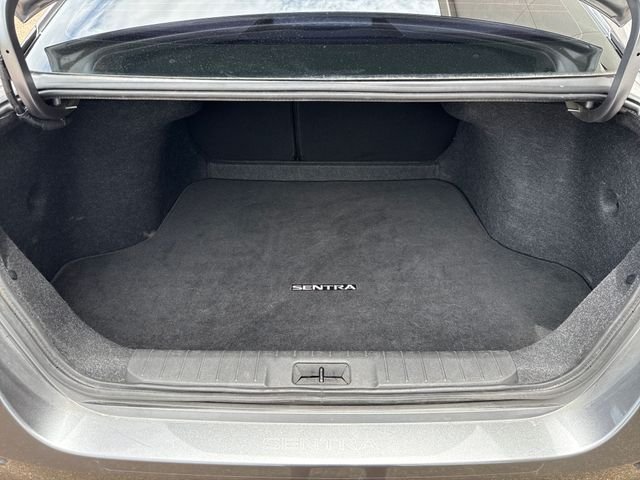 Used 2022 Gray Nissan S image 12