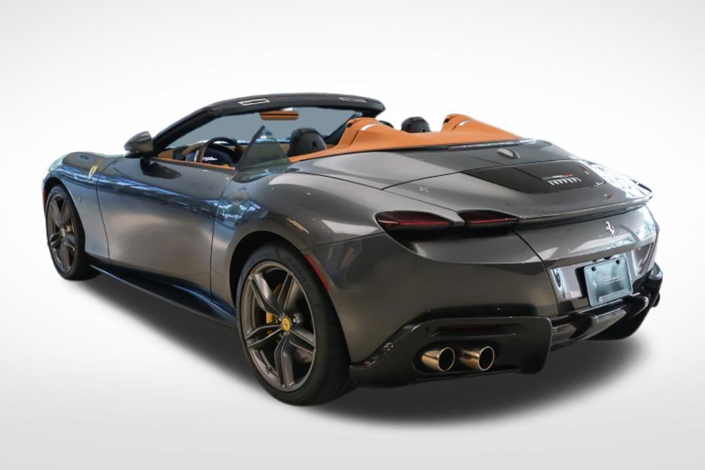 Used 2025 Grigio Silverstone Ferrari  image 3