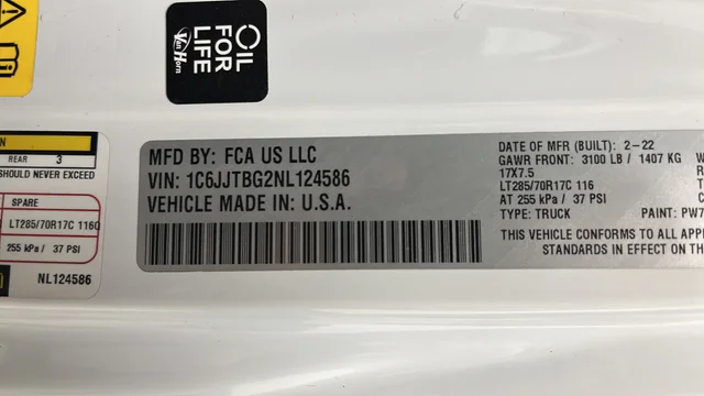 Used 2022 Bright White Clearcoat Jeep Rubicon image 27