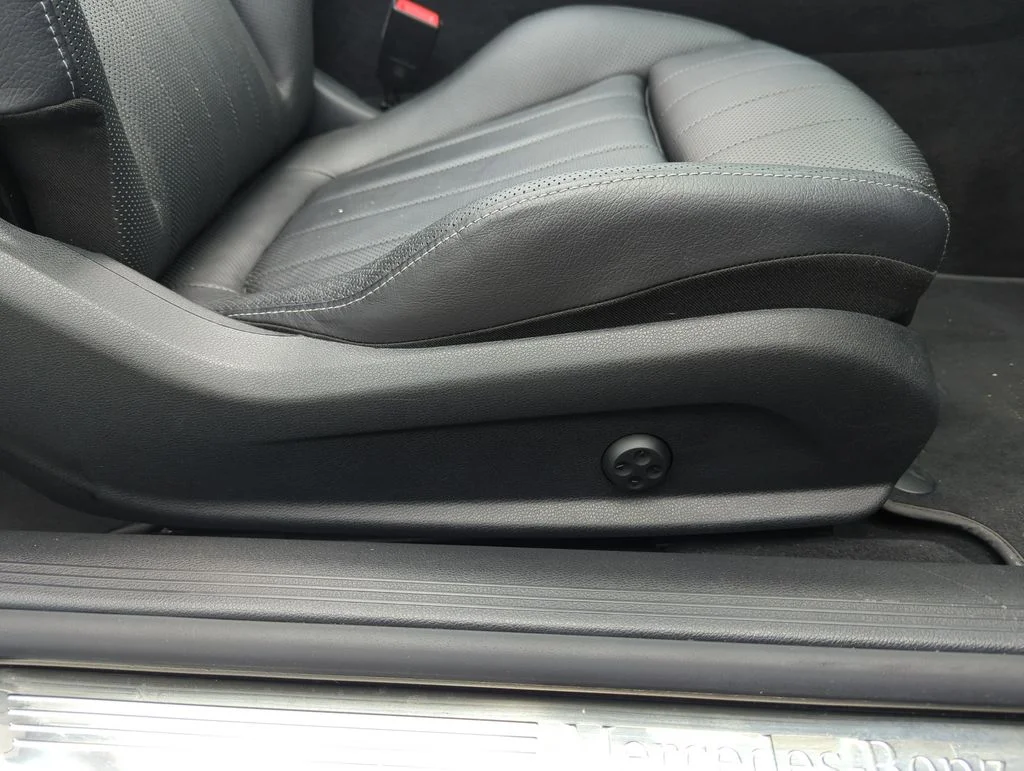 Used 2023 Gray Mercedes-Benz E 450 image 33