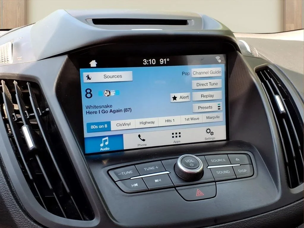 Used 2017 White Ford SE image 4